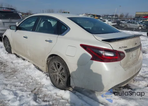 2018 Nissan Altima 2.5 Sr из США, поврежденный, VIN 1N4AL3AP1JC294250